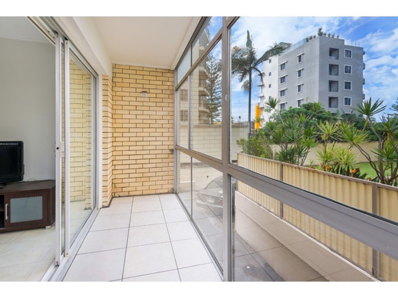 15 Laycock Street, Surfers Paradise QLD 4217