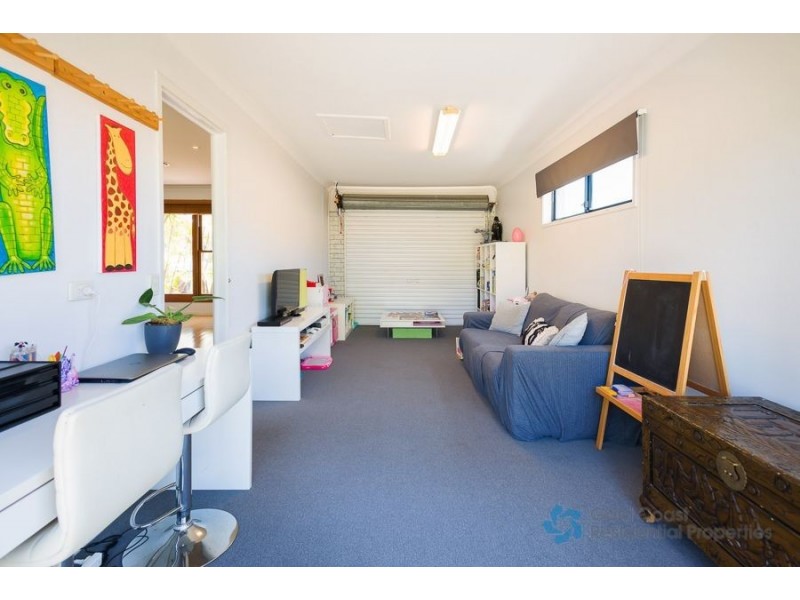 8 Berwick Court, Arundel QLD 4214