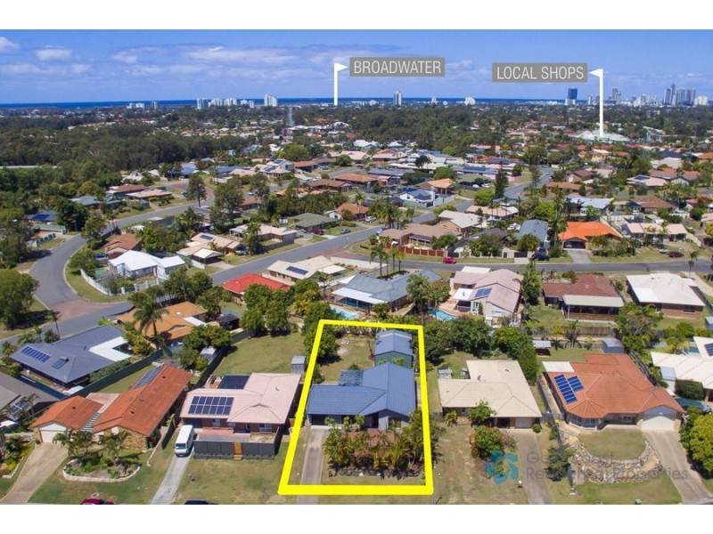 8 Berwick Court, Arundel QLD 4214
