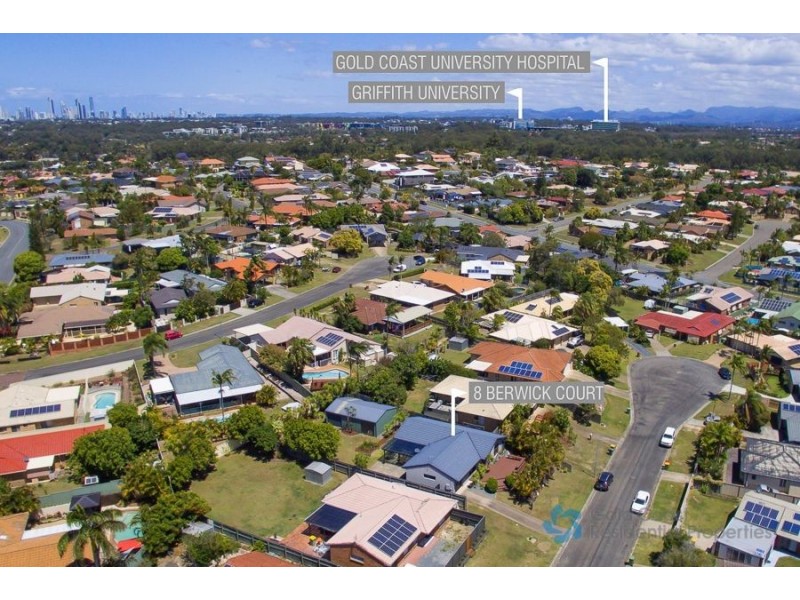 8 Berwick Court, Arundel QLD 4214