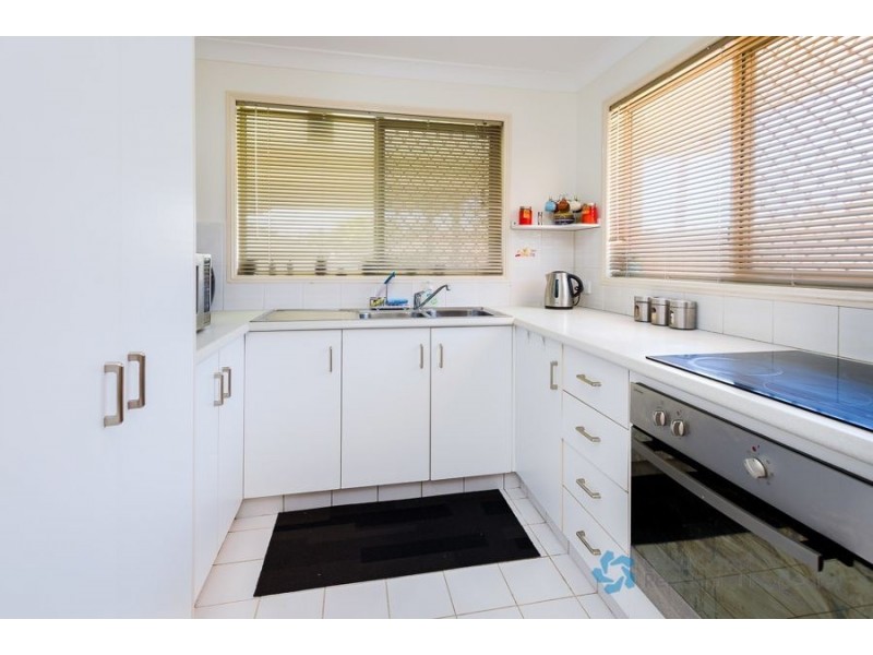 1/17 Coventry Court, Labrador QLD 4215