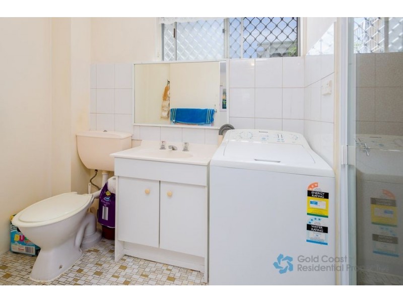 1/32 Messines Crescent, Miami QLD 4220