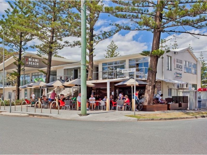 1/32 Messines Crescent, Miami QLD 4220