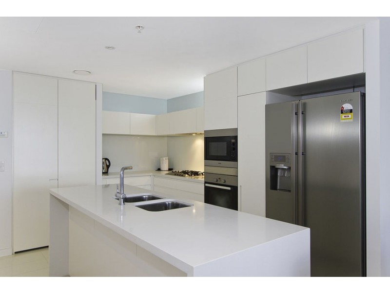 22301/21 Elizabeth Avenue, Broadbeach QLD 4218