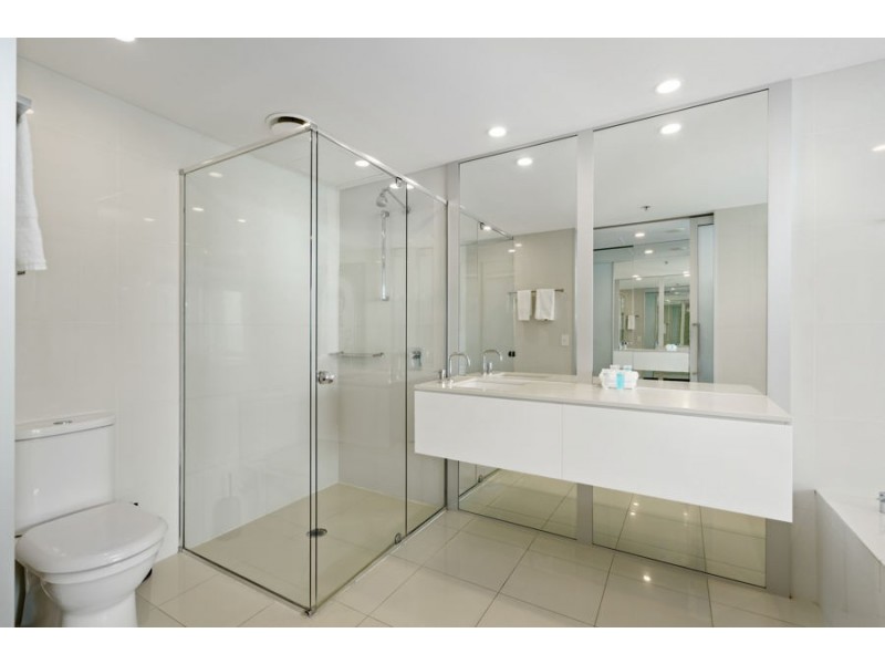 1105/9 Hamilton Avenue, Surfers Paradise QLD 4217