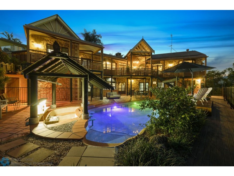 27 Amethyst Court, Carrara QLD 4211