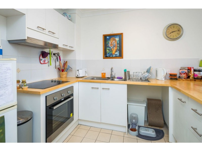 29/75 Bayview Street, Runaway Bay QLD 4216