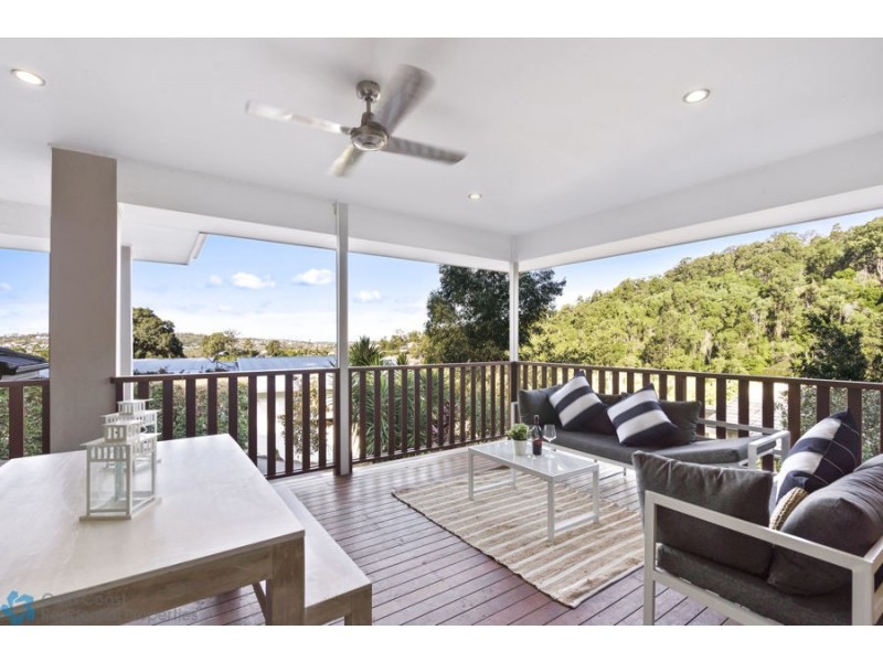 28 Lambert Drive, Maudsland QLD 4210