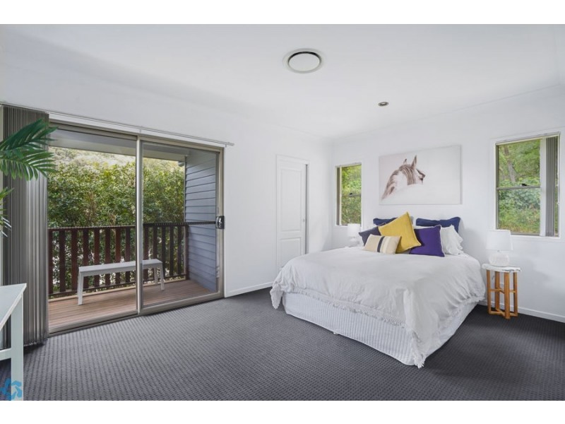 28 Lambert Drive, Maudsland QLD 4210