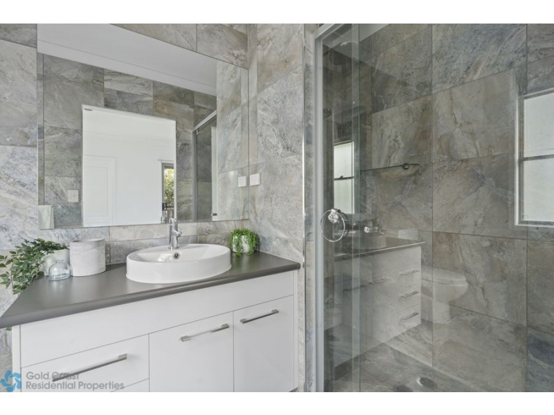 28 Lambert Drive, Maudsland QLD 4210