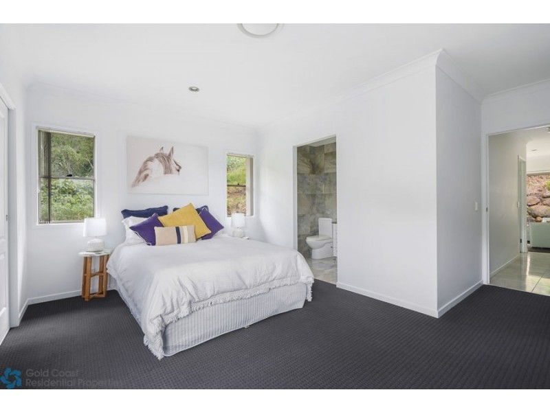 28 Lambert Drive, Maudsland QLD 4210