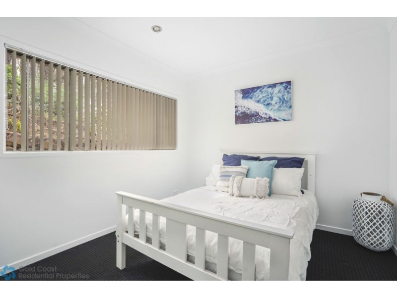 28 Lambert Drive, Maudsland QLD 4210