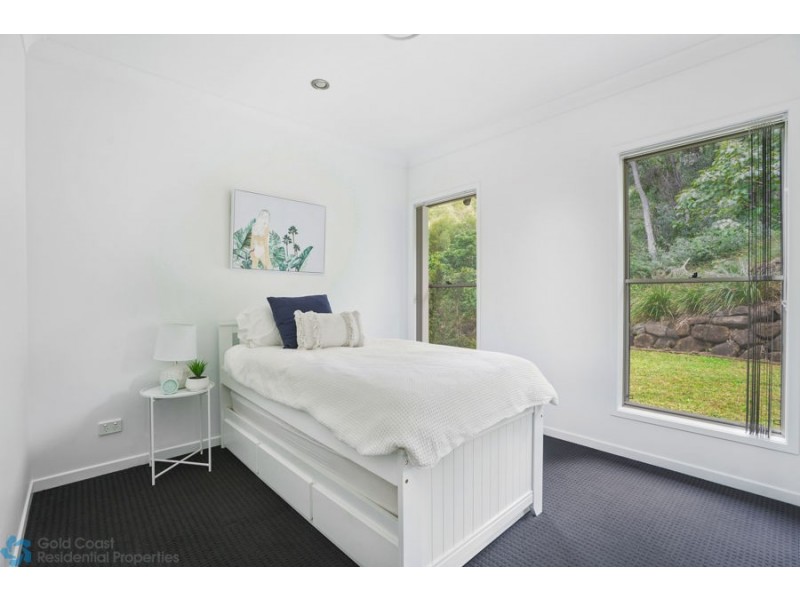 28 Lambert Drive, Maudsland QLD 4210