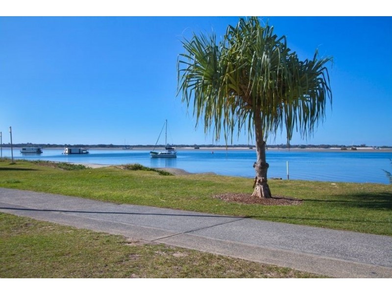 807/430 Marine Parade, Biggera Waters QLD 4216