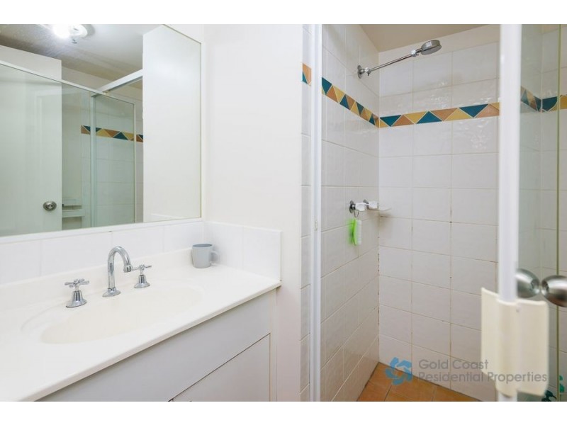 8/16-26 Waverley Street, Southport QLD 4215