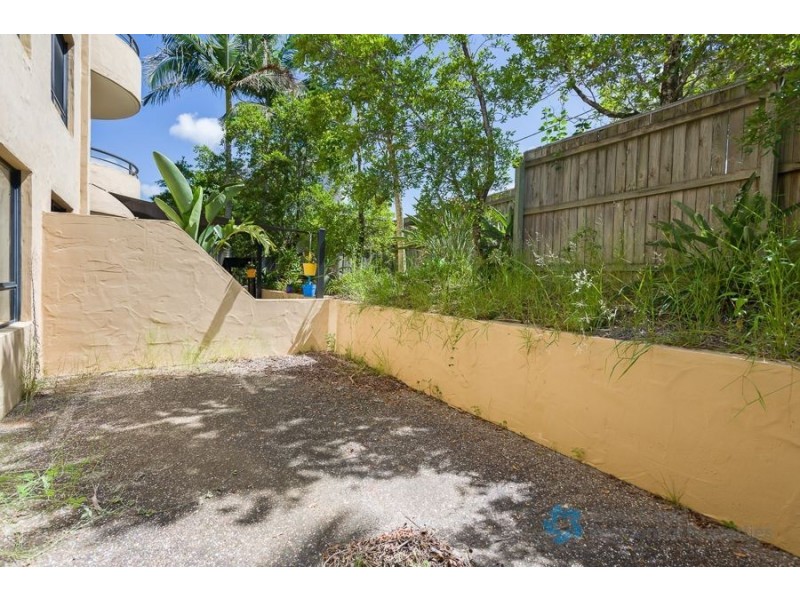 8/16-26 Waverley Street, Southport QLD 4215