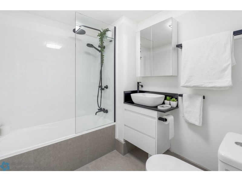 25/2320-2330 Gold Coast Hwy, Mermaid Beach QLD 4218