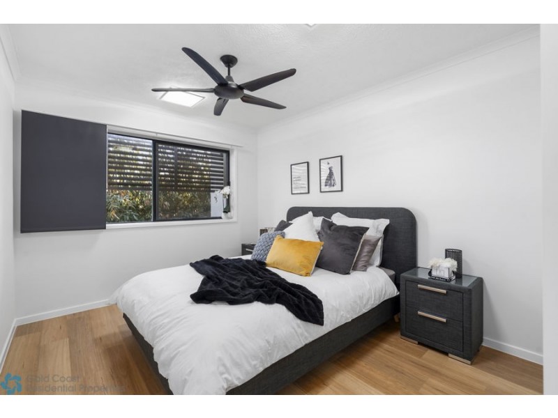 25/2320-2330 Gold Coast Hwy, Mermaid Beach QLD 4218