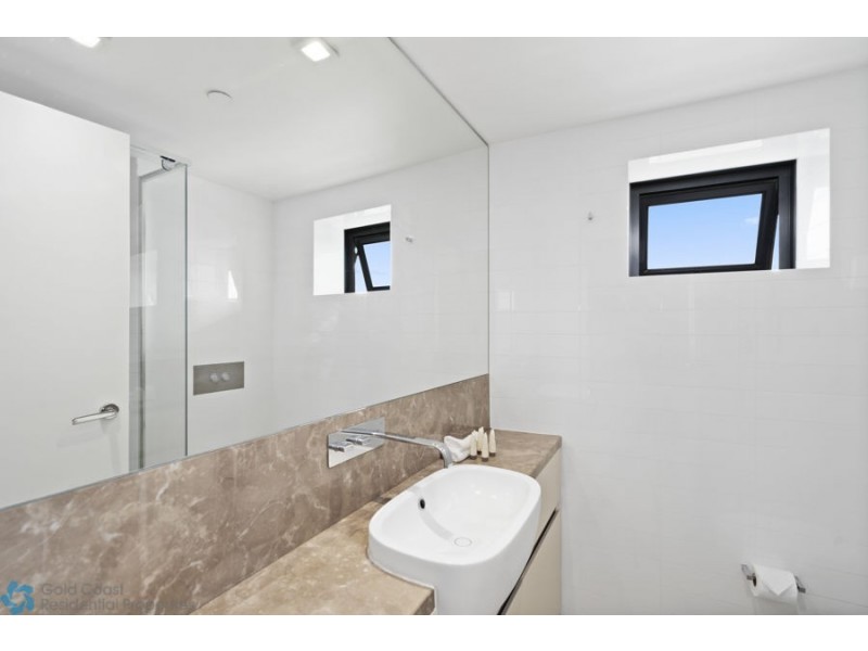 2001/4-14 Esplanade, Surfers Paradise QLD 4217