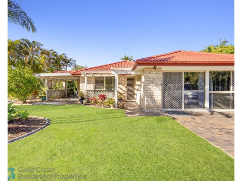 2 Polynesia Avenue, Pacific Pines QLD 4211