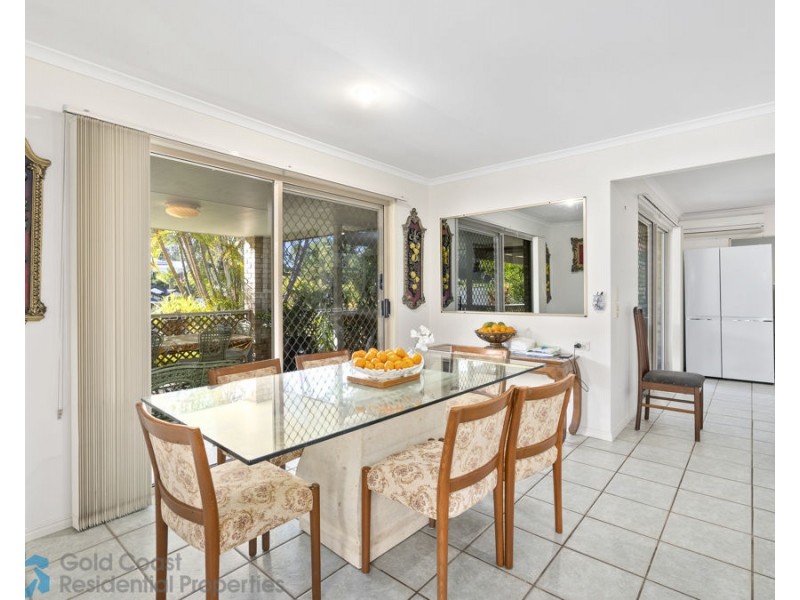 2 Polynesia Avenue, Pacific Pines QLD 4211