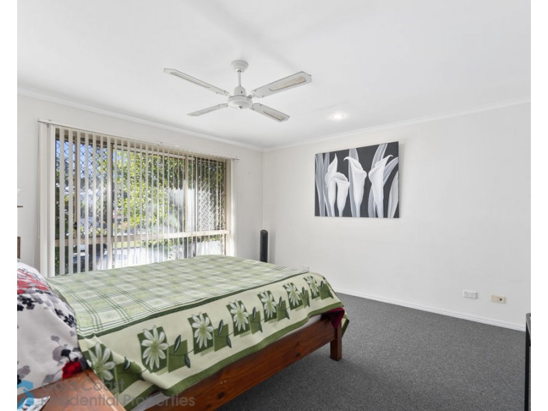 2 Polynesia Avenue, Pacific Pines QLD 4211