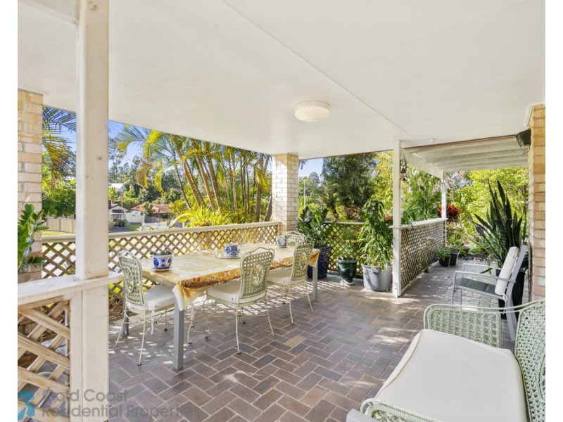 2 Polynesia Avenue, Pacific Pines QLD 4211