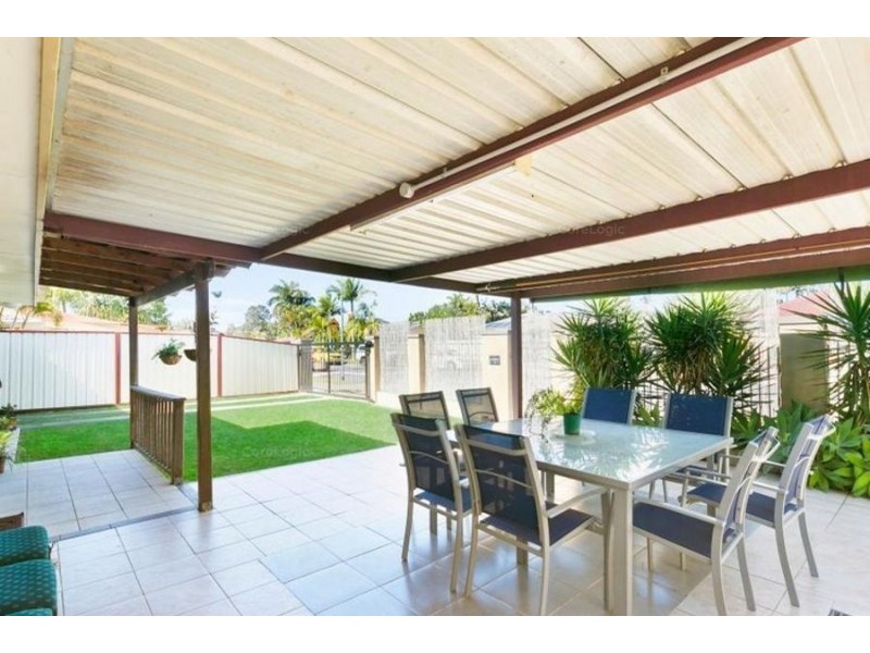 1/21 Stephenson Street, Labrador QLD 4215