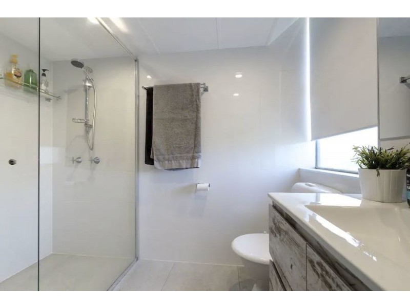 13/3 Old Burleigh Road, Surfers Paradise QLD 4217