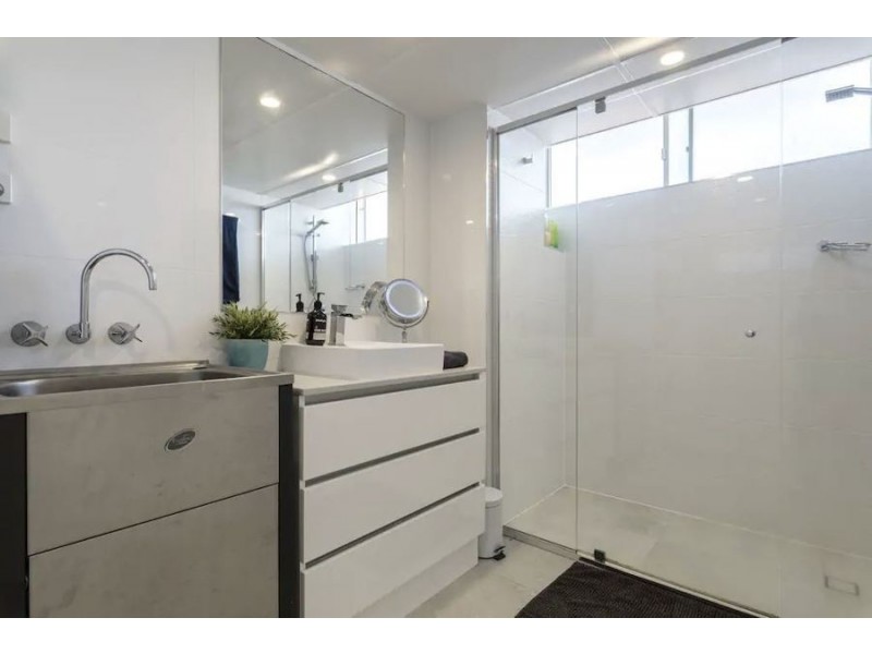 13/3 Old Burleigh Road, Surfers Paradise QLD 4217