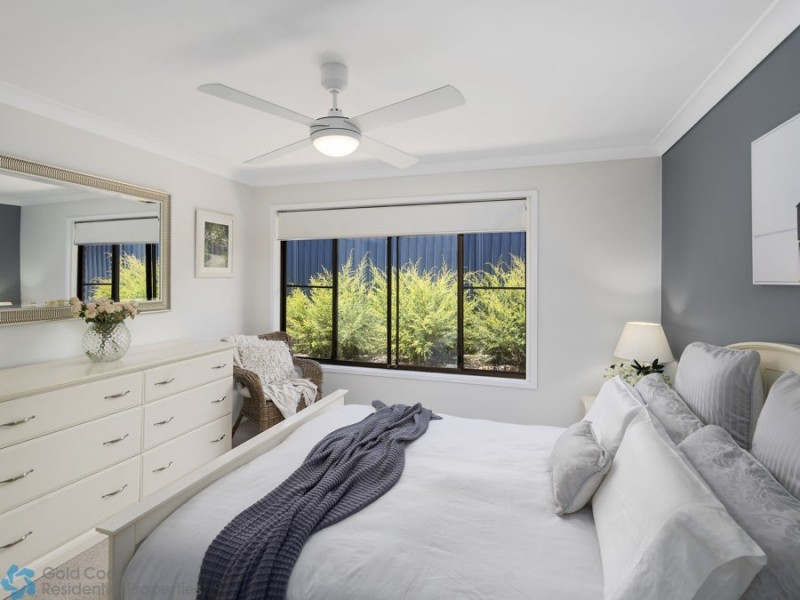 2 Berwick Court, Arundel QLD 4214