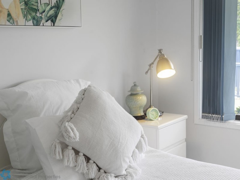 2 Berwick Court, Arundel QLD 4214