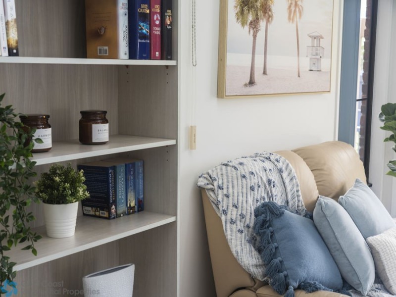 2 Berwick Court, Arundel QLD 4214