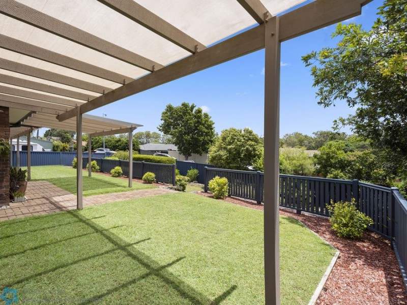 2 Berwick Court, Arundel QLD 4214