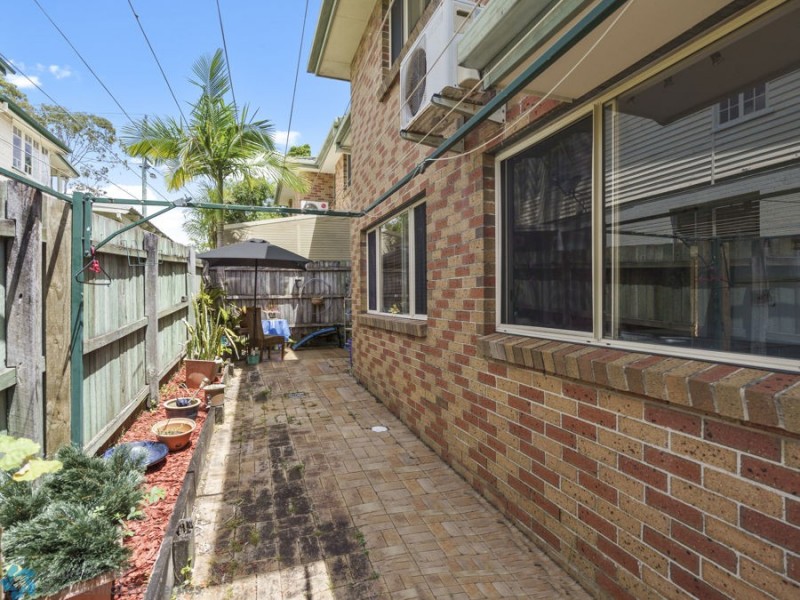 2/32 Government Road, Labrador QLD 4215