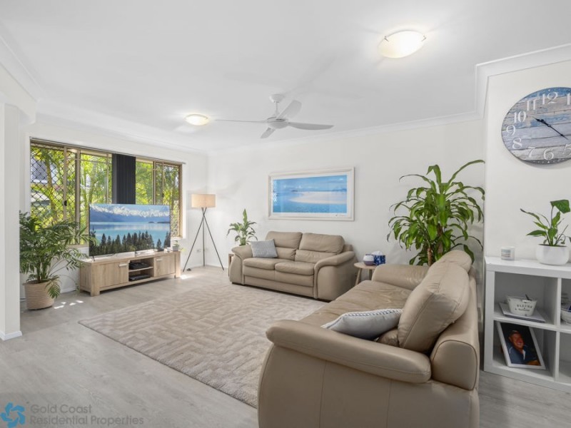 4/32 Government Road, Labrador QLD 4215