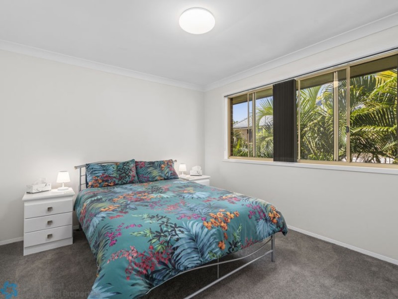 4/32 Government Road, Labrador QLD 4215