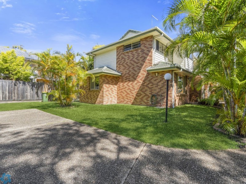 4/32 Government Road, Labrador QLD 4215