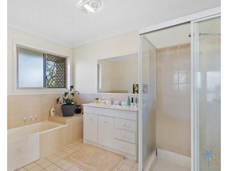 4/421 Oxley Drive, Runaway Bay QLD 4216