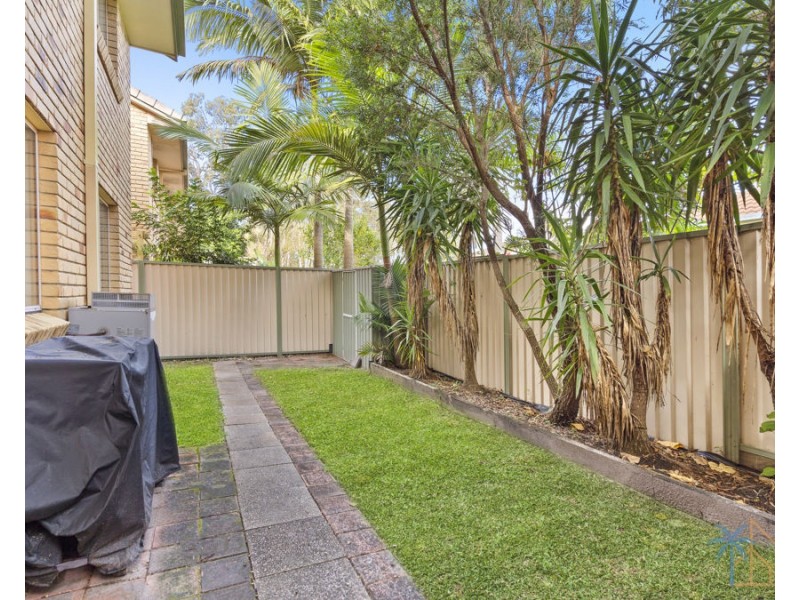 4/421 Oxley Drive, Runaway Bay QLD 4216