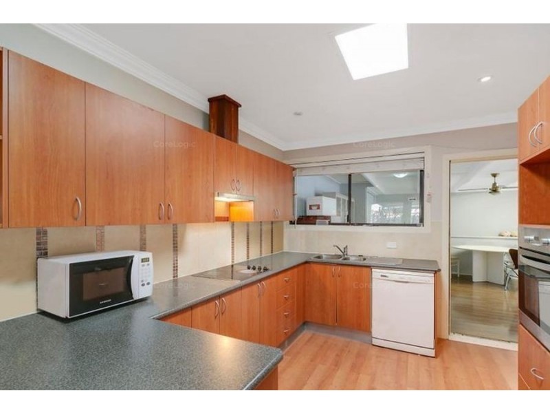 21 Stephenson Street, Labrador QLD 4215