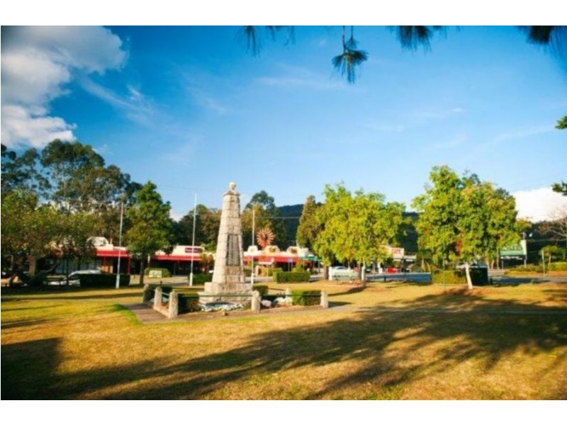 37 Regal Drive, Canungra QLD 4275