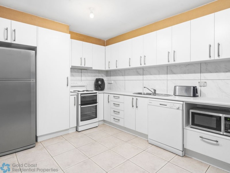 71 Studio Drive, Oxenford QLD 4210