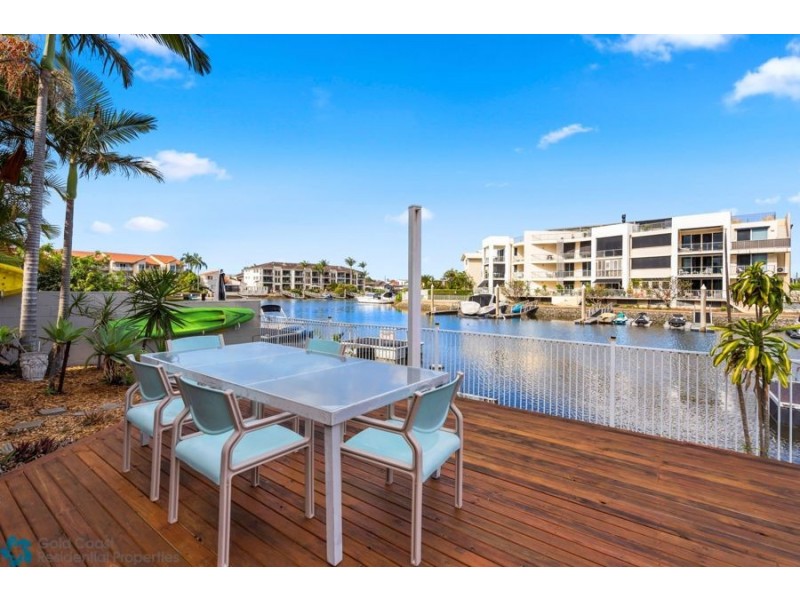 29/75 Bayview Street, Runaway Bay QLD 4216