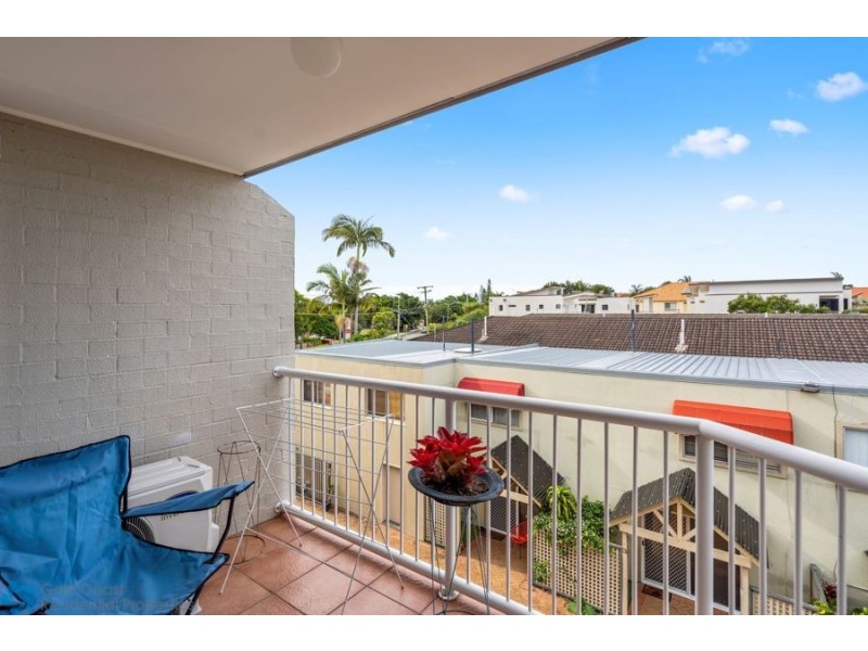 29/75 Bayview Street, Runaway Bay QLD 4216