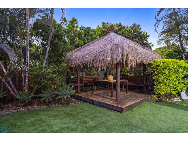 223 Crestwood Drive, Molendinar QLD 4214