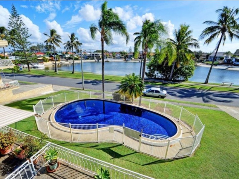 9/11 Watson Esplanade, Surfers Paradise QLD 4217