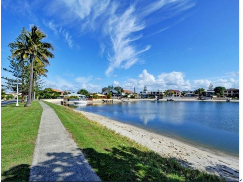 9/11 Watson Esplanade, Surfers Paradise QLD 4217