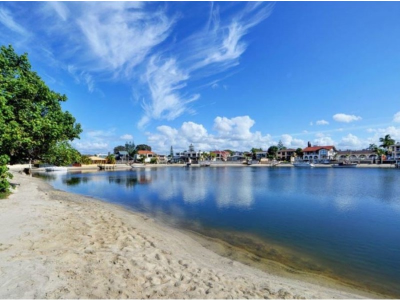 9/11 Watson Esplanade, Surfers Paradise QLD 4217