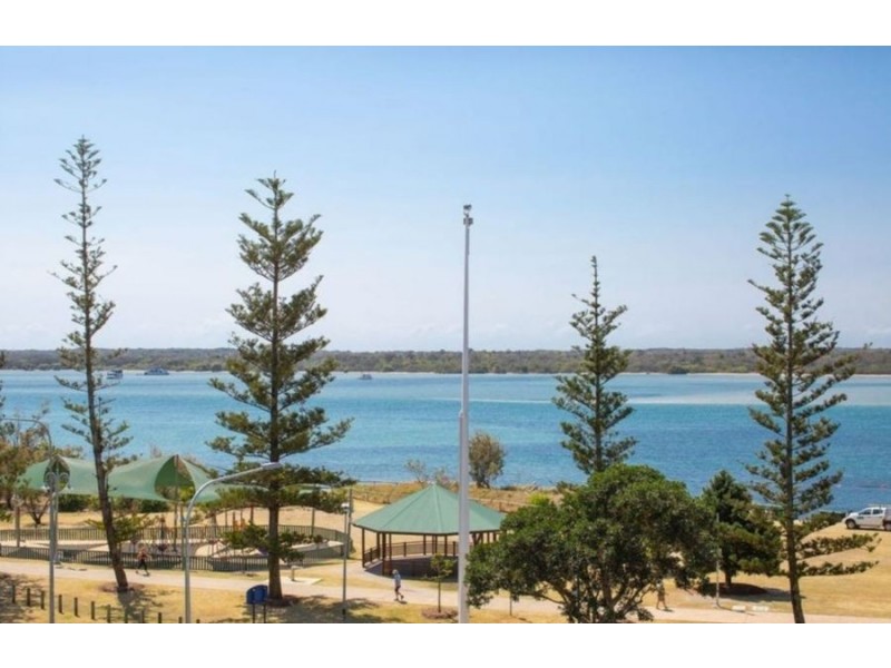 372 Marine Parade, Labrador QLD 4215